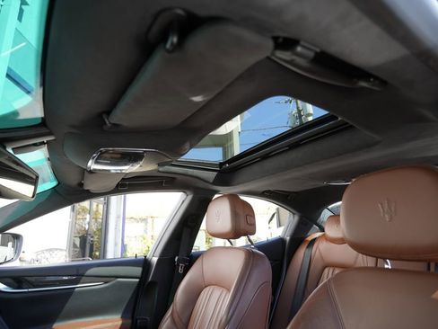 Used 2015 Maserati Ghibli S Q4 AWD/4WD image 17