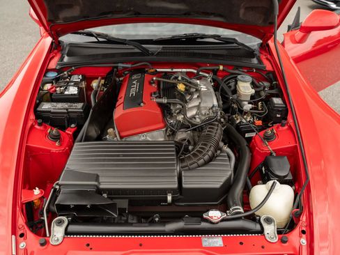 Used 2000 Honda S2000 image 32
