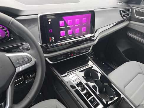 New 2026 Volkswagen Atlas Cross Sport SEL R-Line image 22