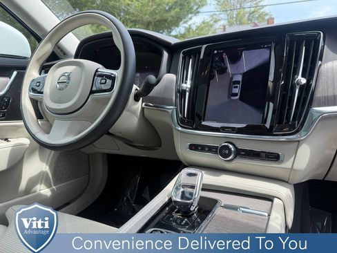 Certified 2023 Volvo S90 B6 Ultimate w/ Protection Package Premier AWD/4WD image 32