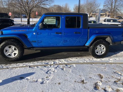 Used 2020 Jeep Gladiator Sport w/ Quick Order Package 24S image 18