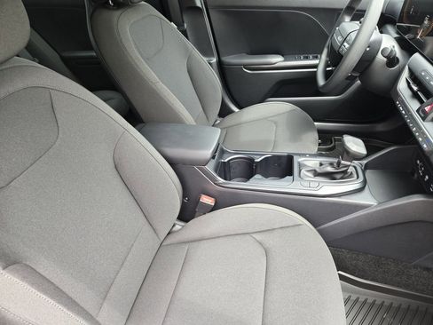 New 2026 Kia K4 FWD image 11