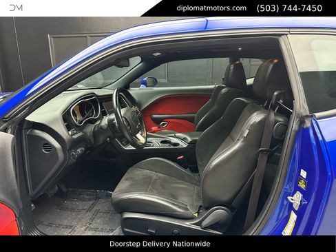 Used 2018 Dodge Challenger R/T Plus image 18