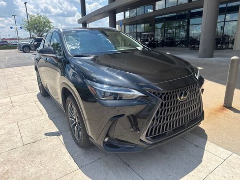 Certified 2025 Lexus NX 250 FWD w/ Towing Package (2000 Lbs) image 2