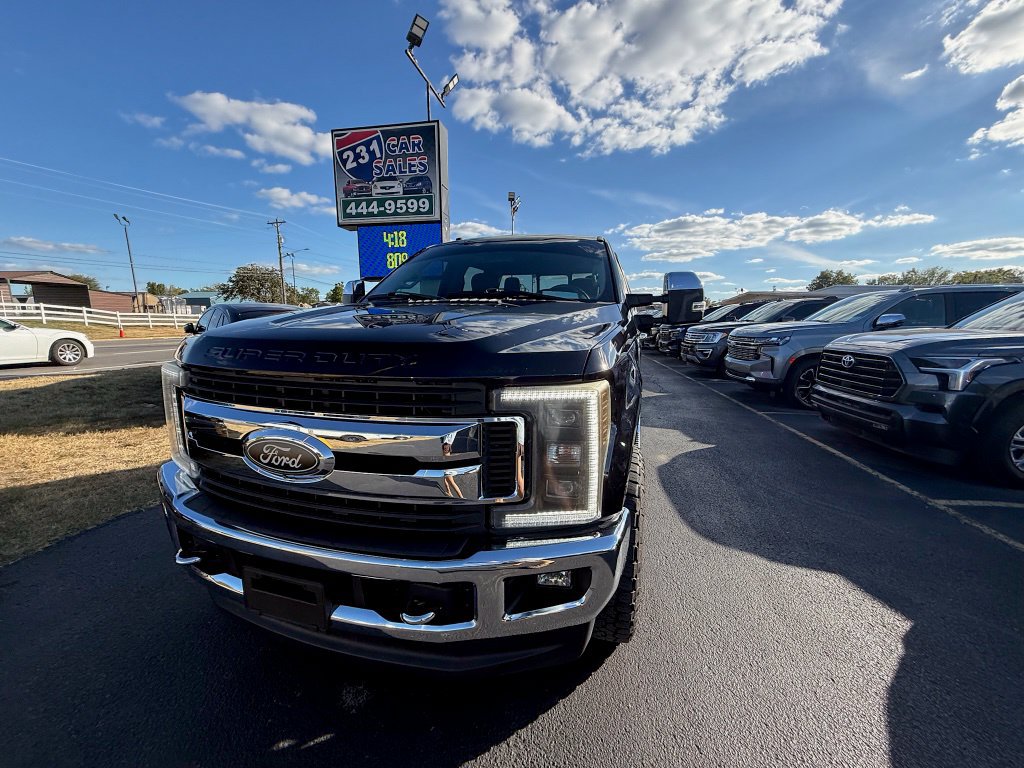 Used 2019 Ford F250 XLT w/ XLT Premium Package AWD/4WD image 8