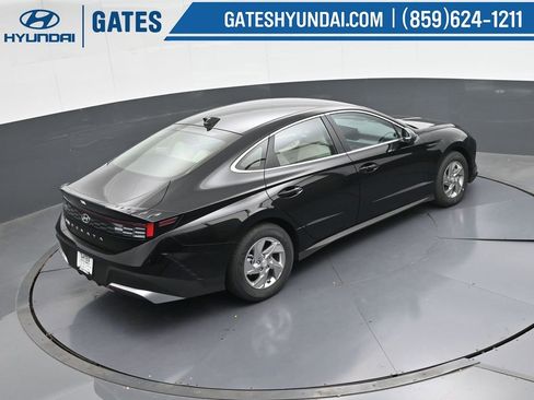 Used 2025 Hyundai Sonata SE image 40