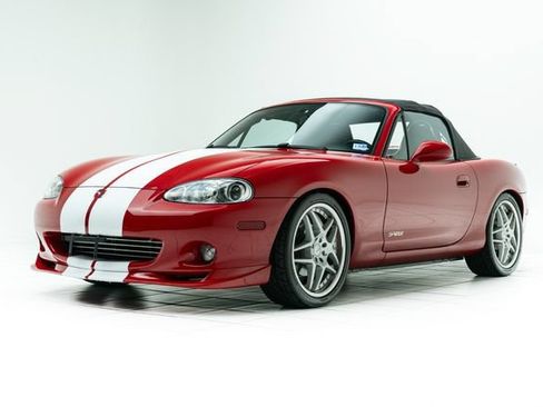 Used 2001 MAZDA MX-5 Miata RWD image 12