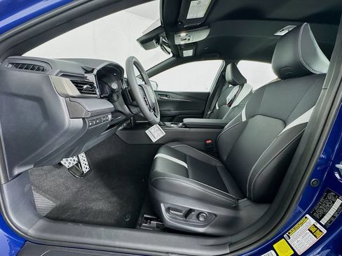 New 2026 Toyota Camry SE FWD image 11