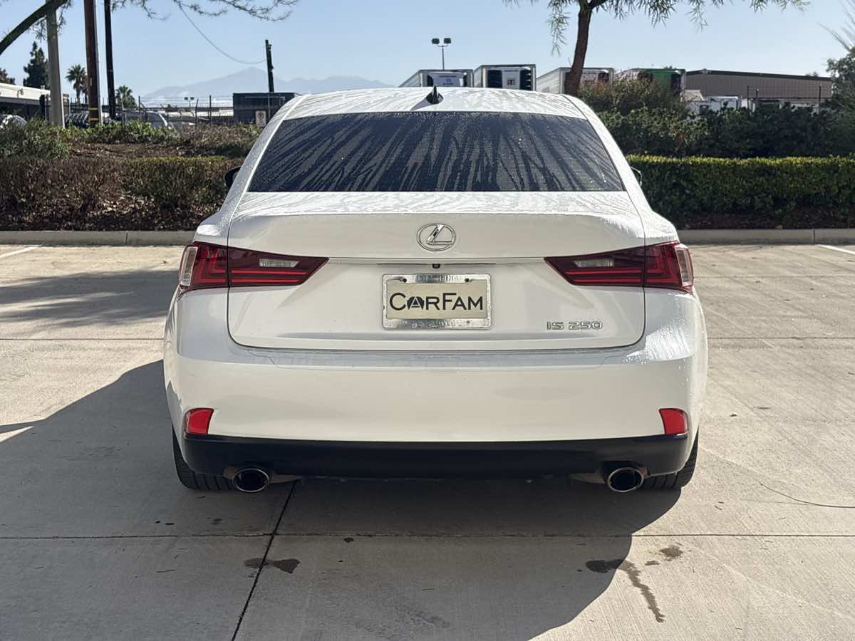 Used 2015 Lexus IS 250 w/ Navigation System Package RWD image 4