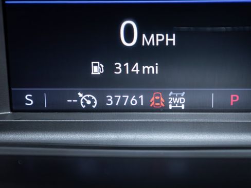 Used 2020 Chevrolet Silverado 1500 LT Trail Boss AWD/4WD image 22