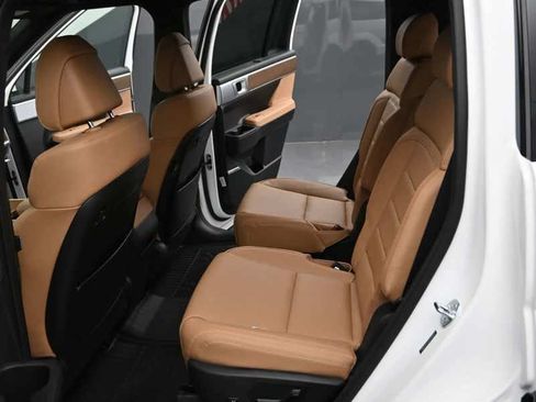 New 2026 Hyundai Santa Fe Calligraphy AWD/4WD image 13