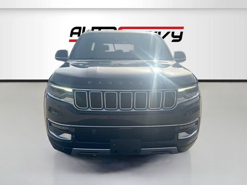 Used 2023 Jeep Wagoneer L Series III w/ Preferred Equipment Group AWD/4WD image 2