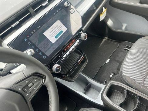 New 2027 Chevrolet Bolt LT w/ Comfort Package FWD image 41