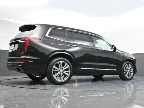 Used 2022 Cadillac XT6 Premium Luxury w/ Technology Package image 45
