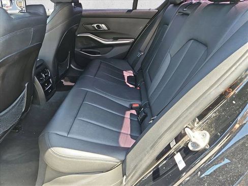 Used 2021 BMW 330i Sedan w/ Parking Assistance Package RWD image 20