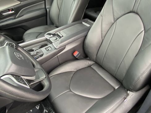 Certified 2025 Toyota Grand Highlander AWD Hybrid image 28