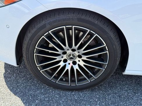 Used 2025 Mercedes-Benz C 300 4MATIC Sedan image 11