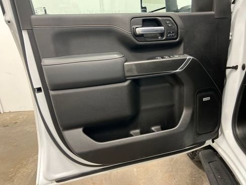 Used 2022 GMC Sierra 2500 AT4 w/ AT4 Premium Plus Package image 12