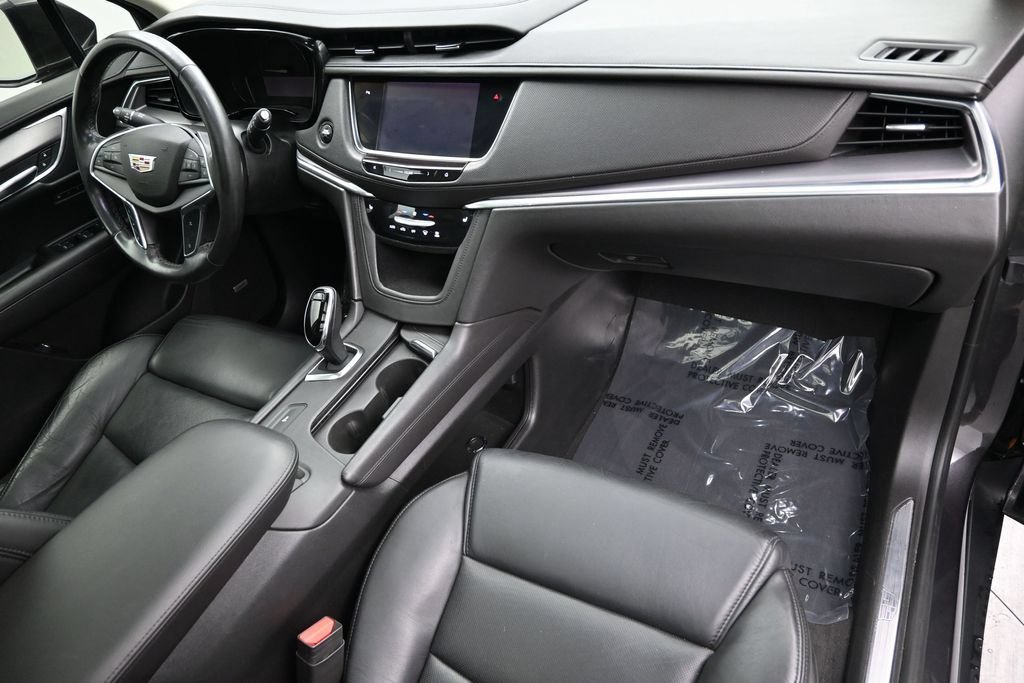 Used 2017 Cadillac XT5 Luxury w/ Driver Awareness Package FWD image 30