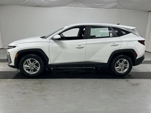 Used 2025 Hyundai Tucson SE AWD/4WD image 6