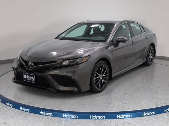 Certified 2024 Toyota Camry SE FWD image 1