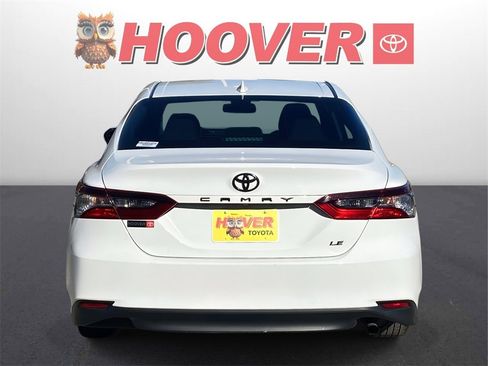 Used 2024 Toyota Camry LE image 3