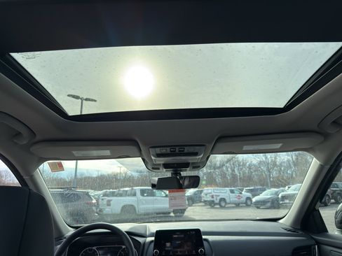 New 2026 Nissan Rogue SV image 30