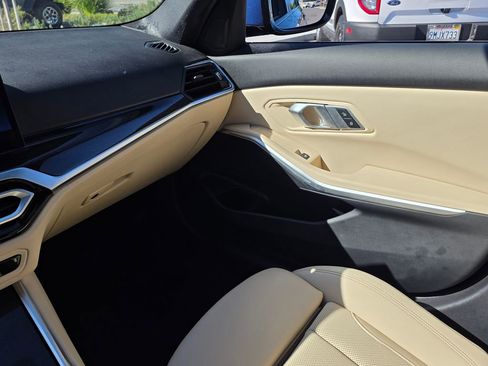 Used 2023 BMW 330i Sedan w/ Premium Package image 36
