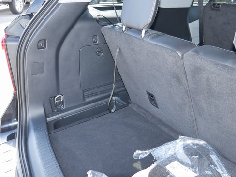 Used 2023 Ford Explorer XLT w/ Equipment Group 202A image 20