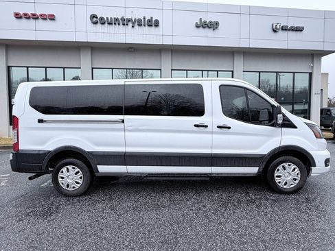 Used 2023 Ford Transit 350 XLT image 4