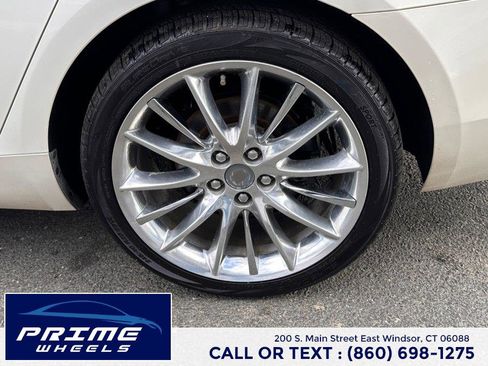 Used 2013 Cadillac XTS Platinum image 25