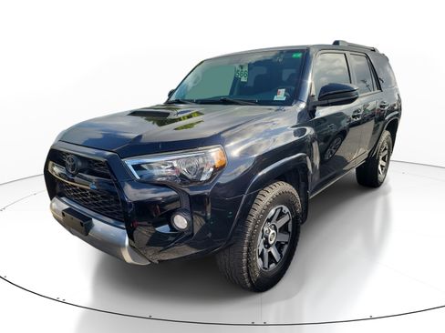 Used 2019 Toyota 4Runner TRD Off-Road AWD/4WD image 3