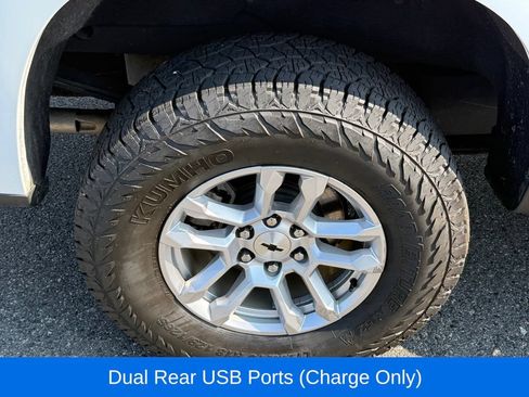 Used 2023 Chevrolet Silverado 1500 RST AWD/4WD image 17
