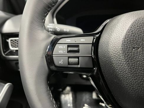 Certified 2025 Honda Civic Sport Touring image 14