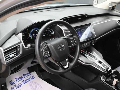Used 2018 Honda Clarity Plug-In Hybrid image 17
