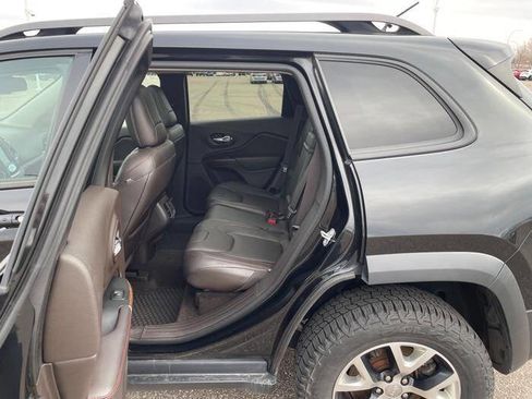Used 2014 Jeep Cherokee Trailhawk w/ Technology Group image 21