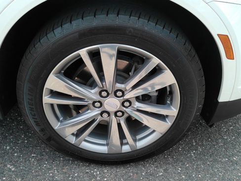 Certified 2024 Cadillac XT5 Premium Luxury AWD/4WD image 35