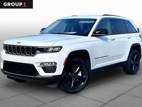 Used 2022 Jeep Grand Cherokee Limited RWD image 1