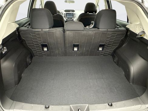 Used 2023 Subaru Crosstrek 2.0i Premium image 18