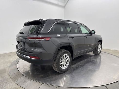 New 2025 Jeep Grand Cherokee Laredo X w/ Luxury Tech Group I image 7