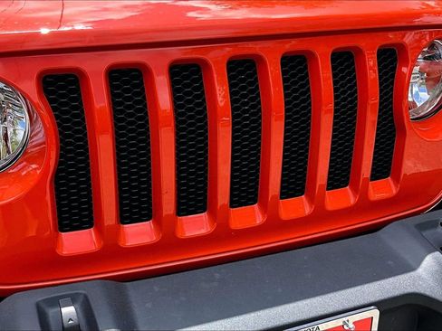 Used 2023 Jeep Wrangler Sport AWD/4WD image 29