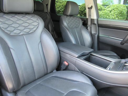 Used 2022 Hyundai Palisade Limited FWD image 8