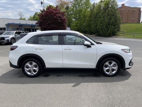 Used 2023 Honda HR-V LX image 19