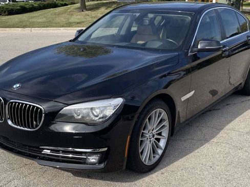 Used 2013 BMW 750i xDrive AWD/4WD image 1