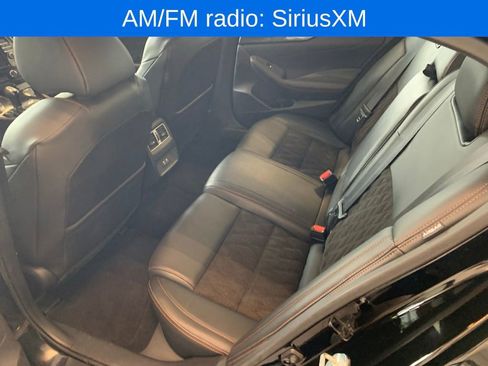 Used 2020 Nissan Maxima SR w/ Illumination Package FWD image 10