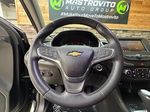 Used 2021 Chevrolet Equinox LT AWD/4WD image 17