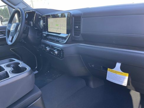 New 2026 GMC Sierra 2500 SLE w/ SLE Value Package; image 29