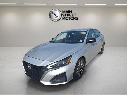 Used 2024 Nissan Altima 2.5 SV