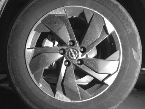 Used 2025 Nissan Rogue SV image 12