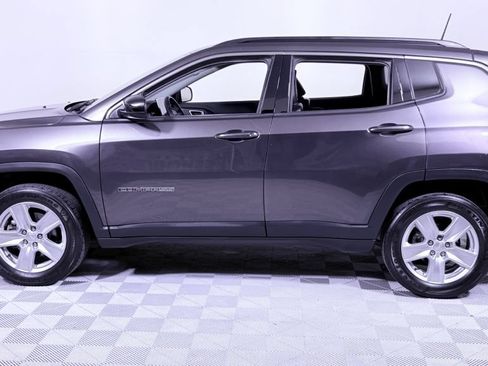 Used 2022 Jeep Compass Latitude w/ Convenience Group AWD/4WD image 6